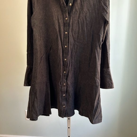 Wild Fable Button Down Tunic - Picture 2 of 4